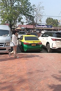 บริการพาเที่ยวเราก้อยินดีให้บริการ